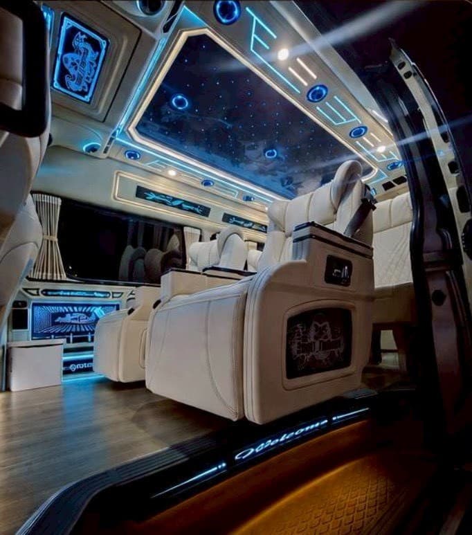 Premium Van Gallery